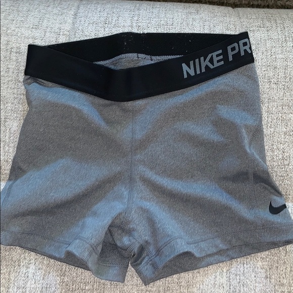 Nike Pants - Grey Nike spanks Nike Pants - Grey Nike spanks